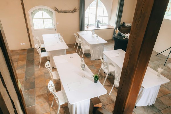 Rayonnage cantilever charge lourde : les avantages de son utilisation